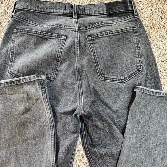 Abercrombie & Fitch The Vintage Straight High Rise Jeans - Picture 5 of 7
